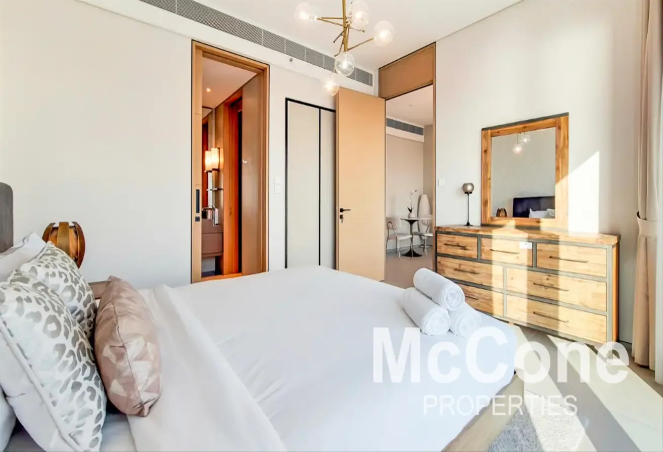 Furnished | Priced to Sell | Mid Floor