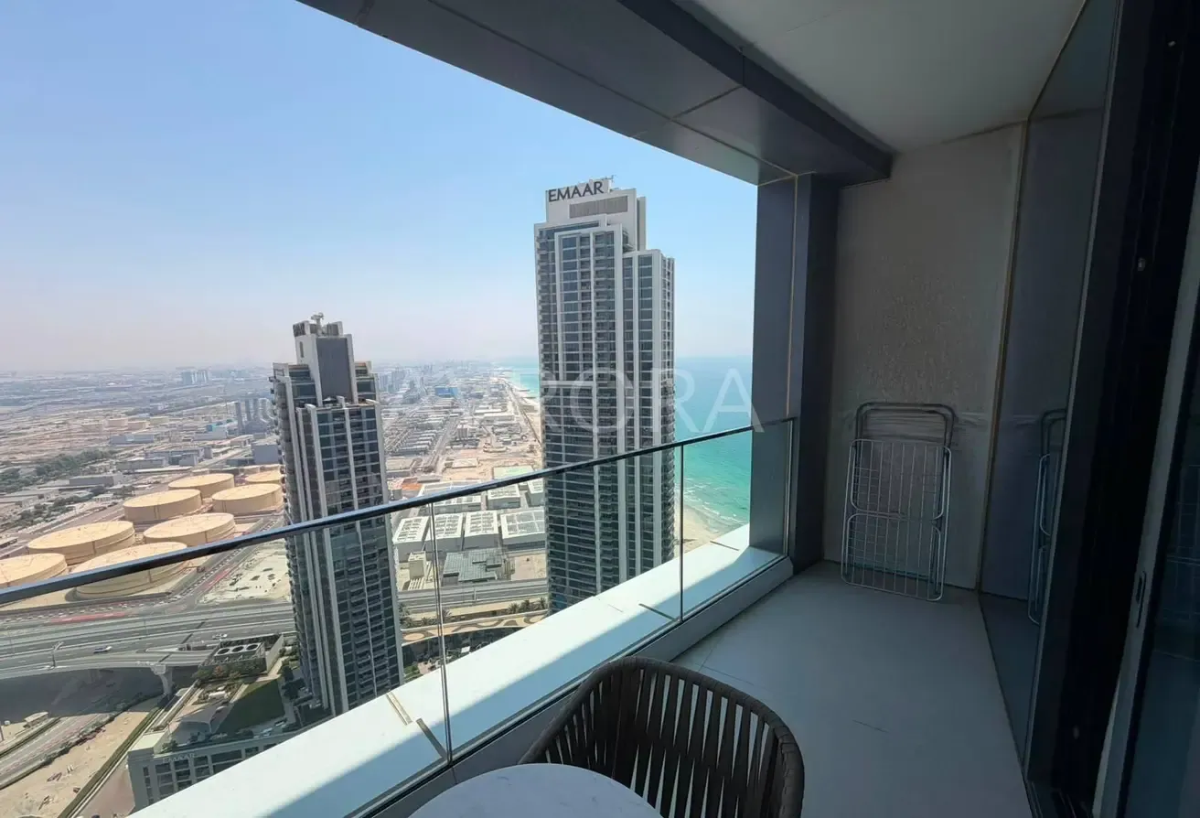 Beachfront Living / Premium Amenities / Near Marina Mall and Bluewaters