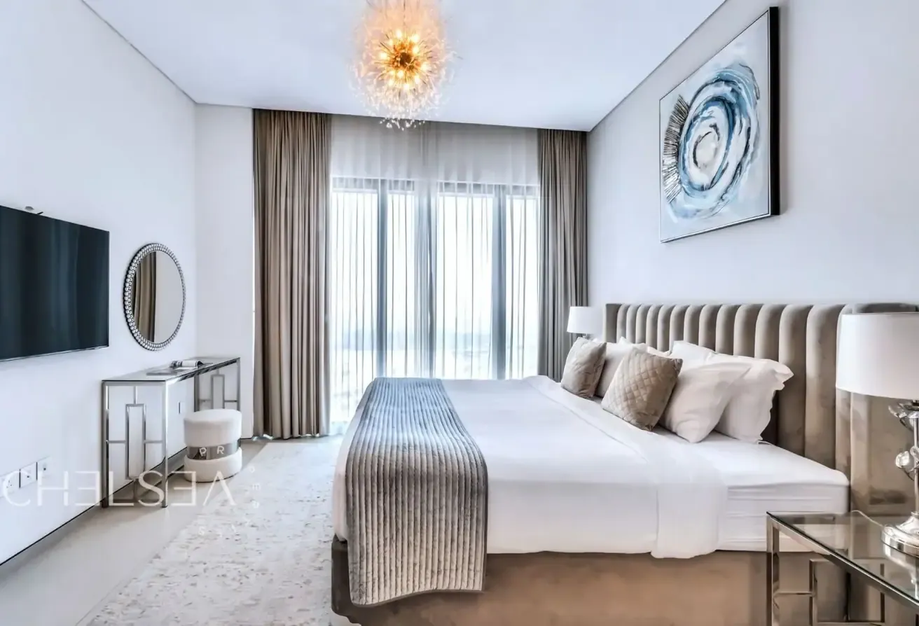 MARINA VIEW | UPGRADED | WITH BALCONY