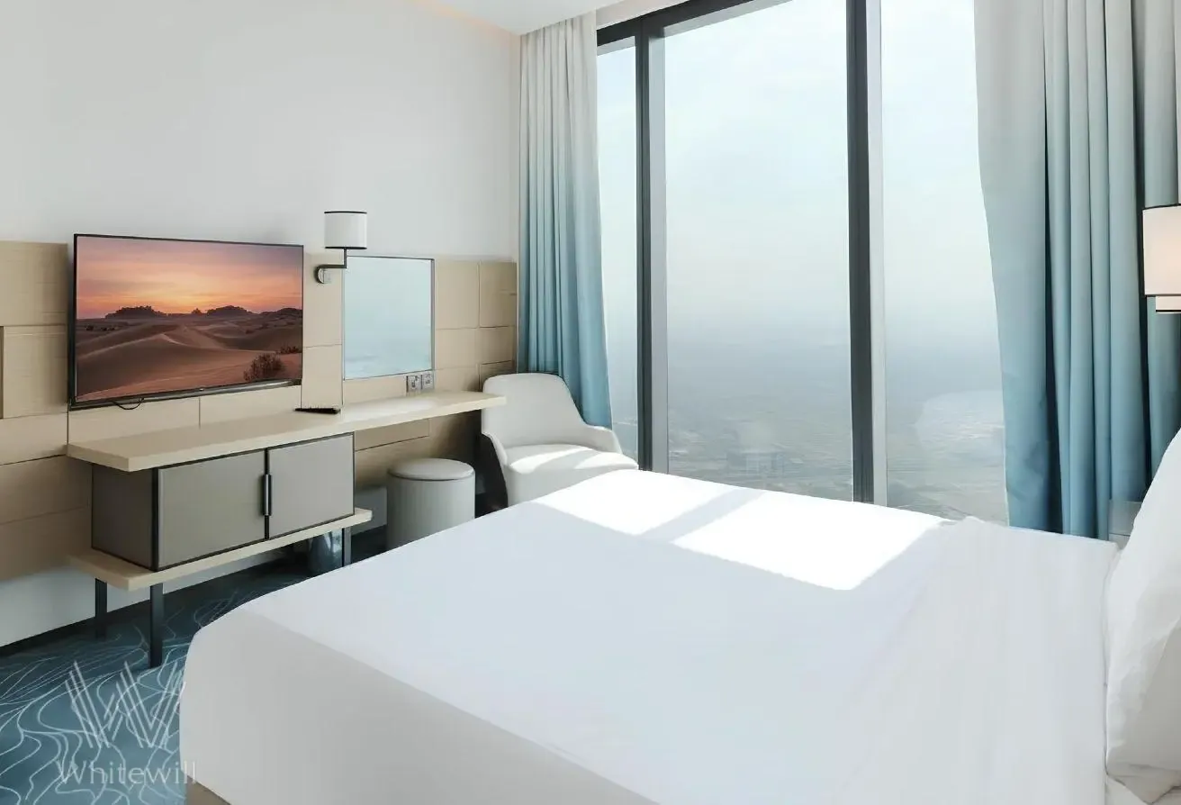 High Floor (Above 65th) | Sea and Canal Views