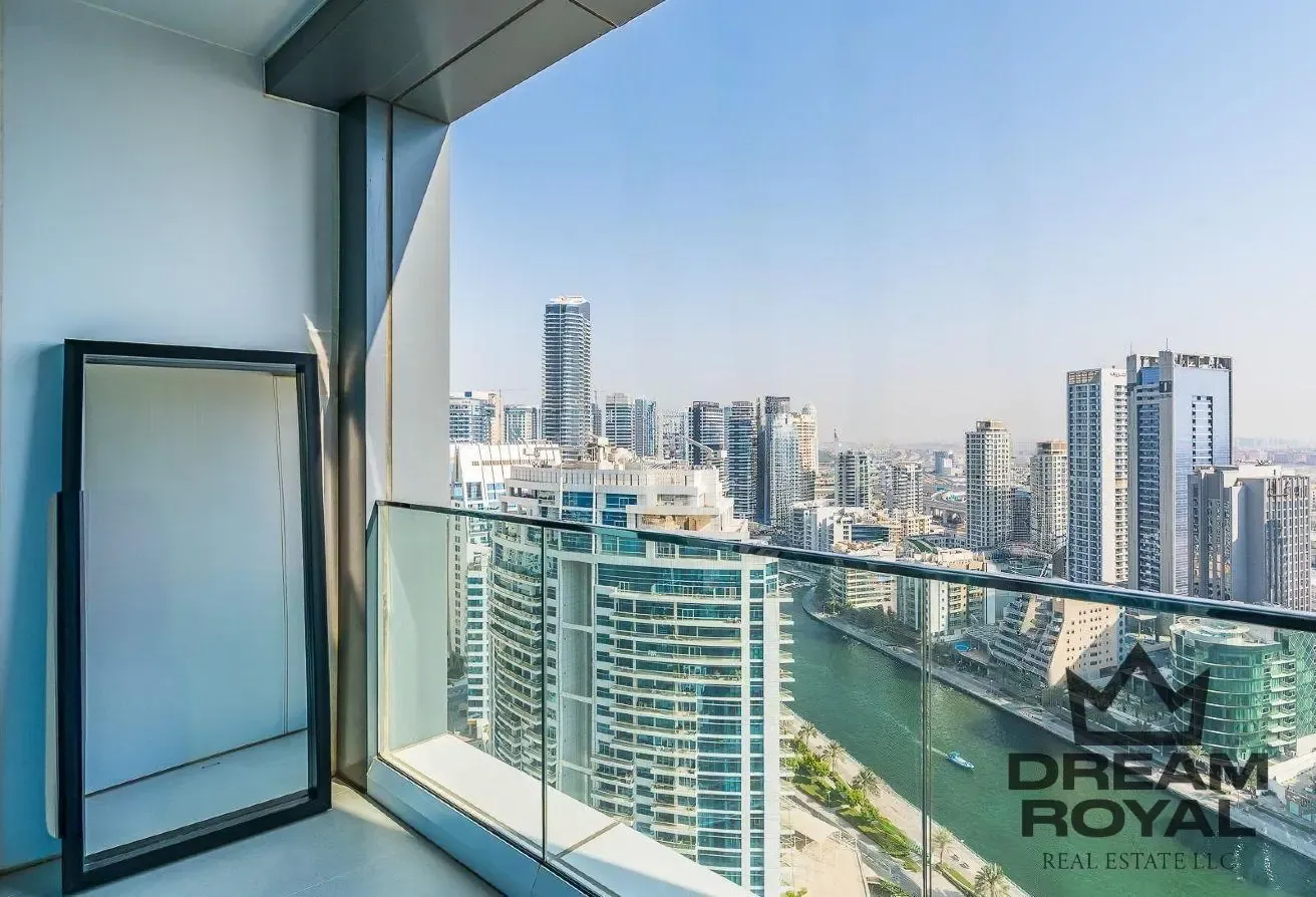 Marina Canal view | Furnished | Large layout