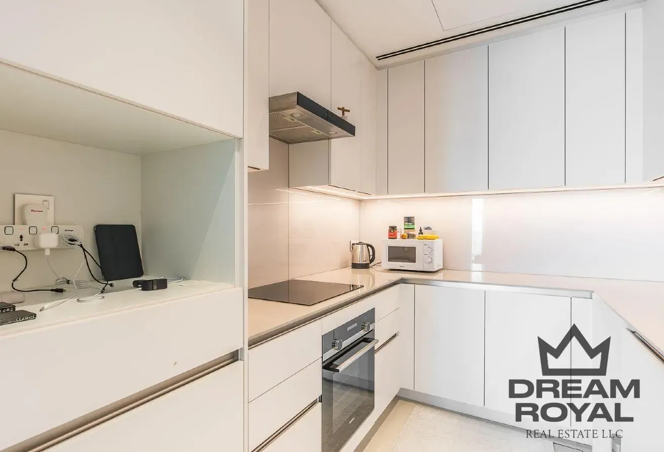 Marina Canal view | Furnished | Large layout