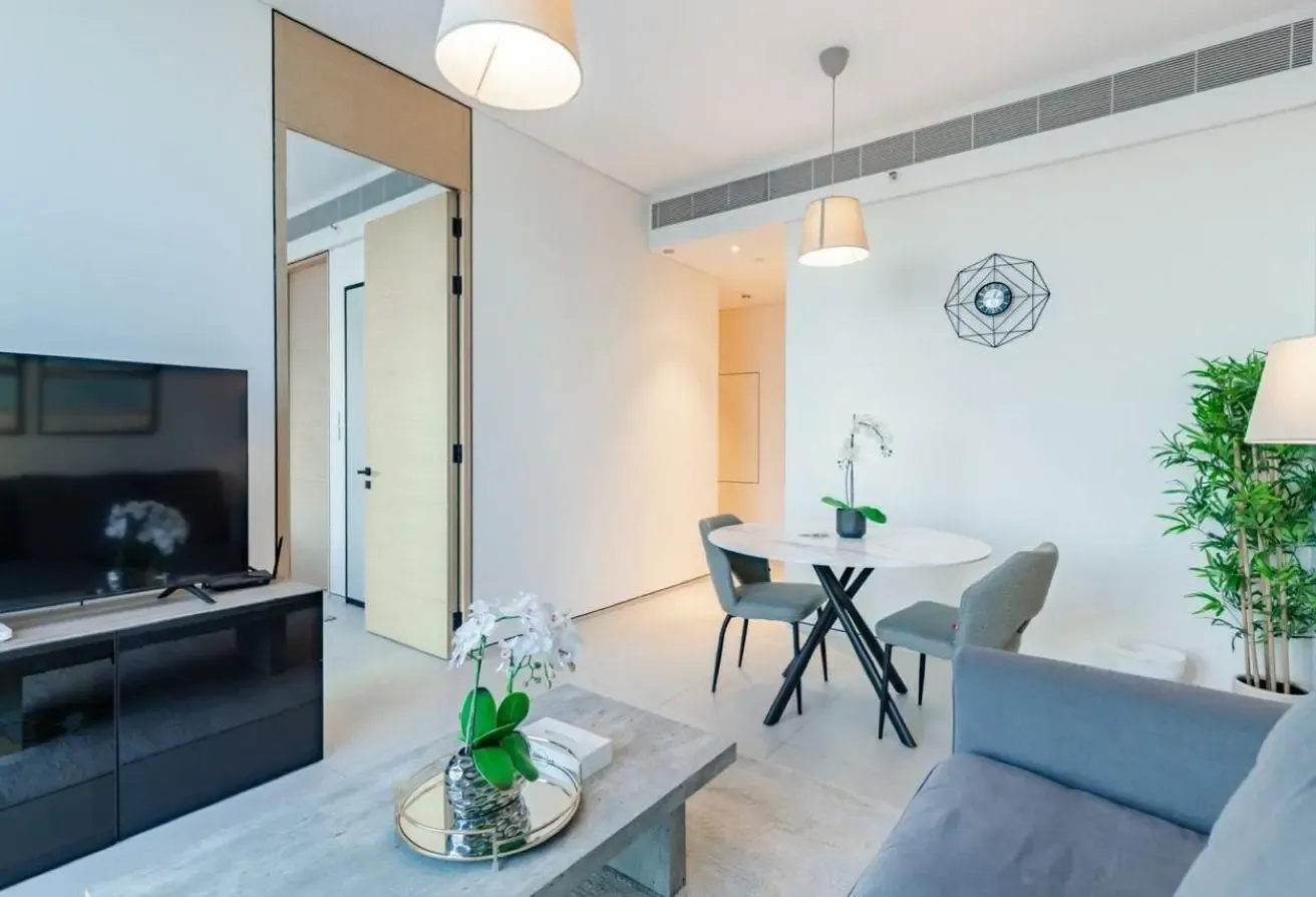 HIGH-FLOOR 1BR | MARINA VIEW | JUMEIRAH GATE TOWER
