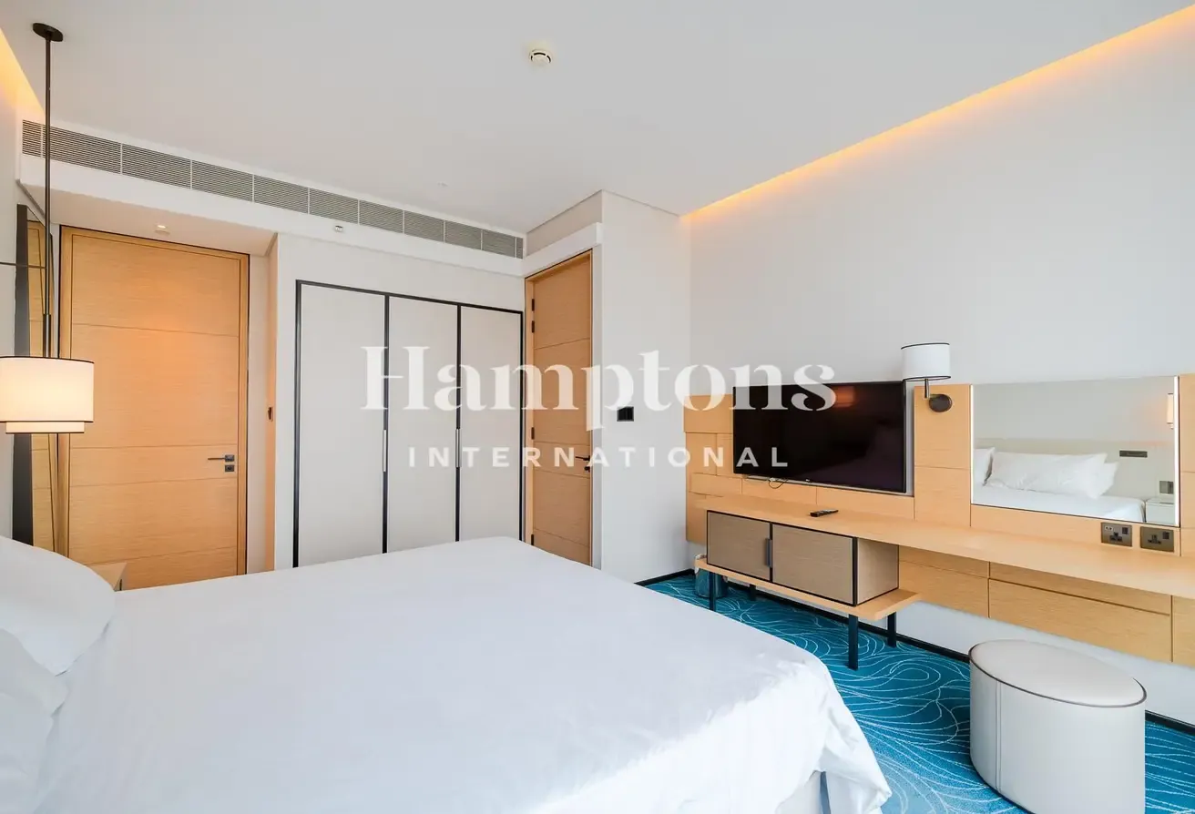 Exclusive| Best Price | Large Size | 5 Star Living