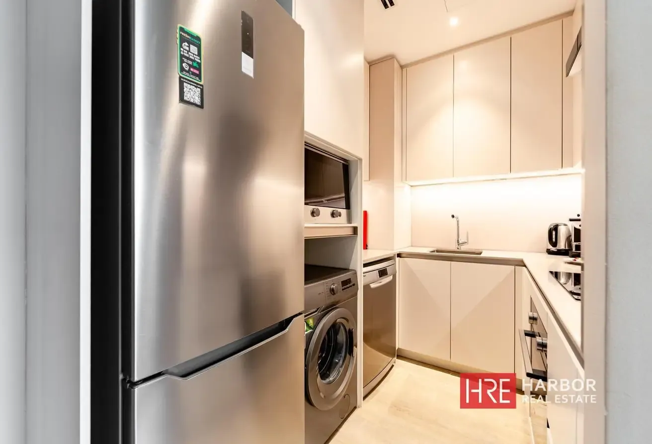 Luxury 1BR | Marina View | Premium Amenities