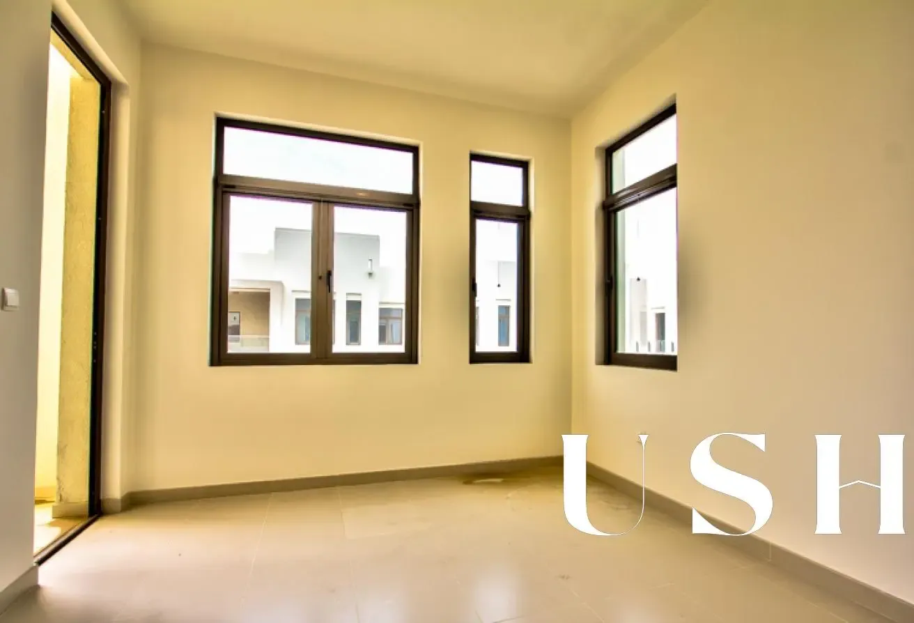 Type J/ Upgraded Backyard/ Great Location