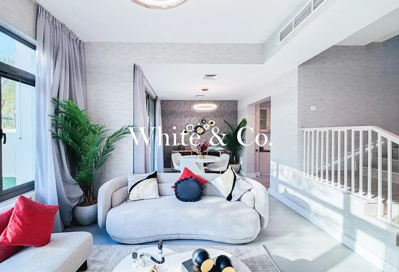 Single Row | Great Condition | Pool & Park