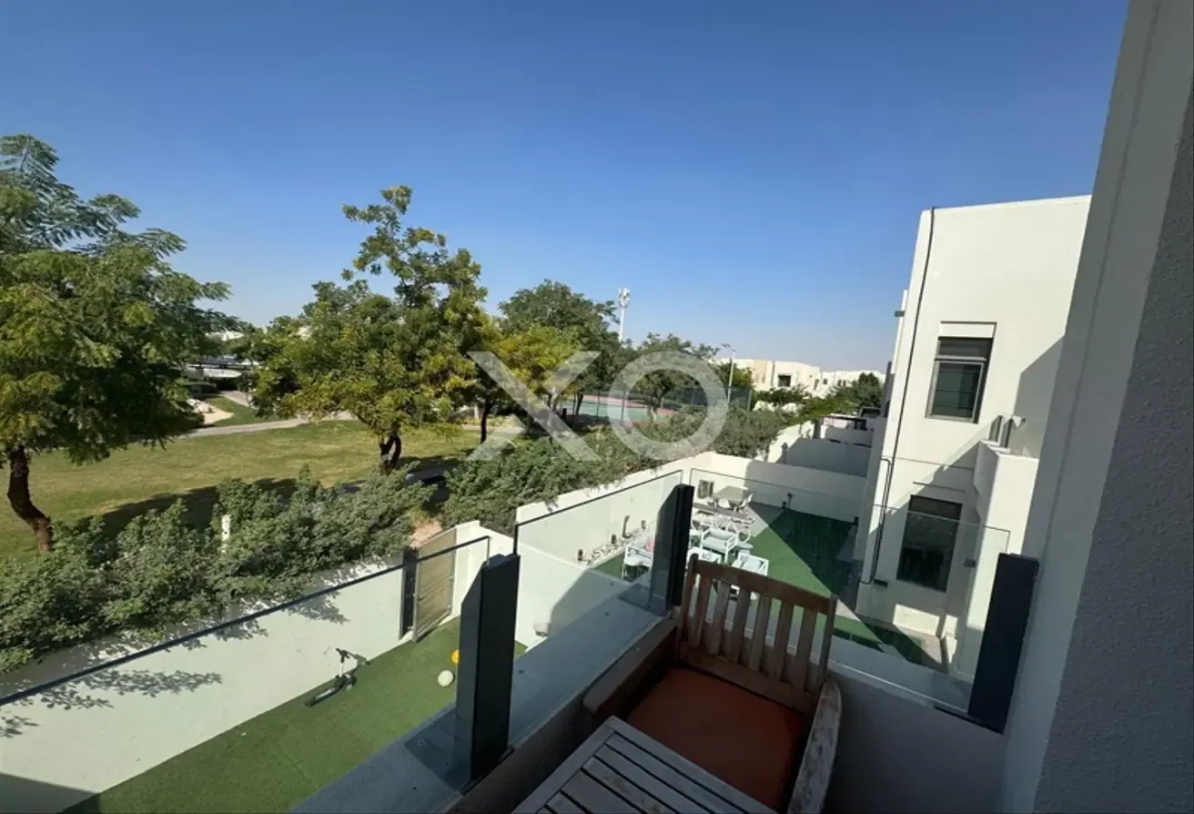PARK AND POOL BACKING | END UNIT | TYPE H