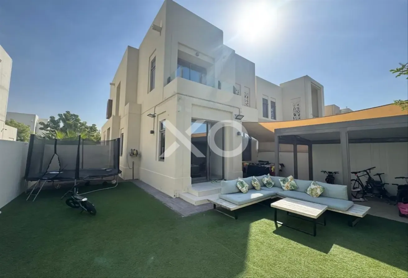 PARK AND POOL BACKING | END UNIT | TYPE H