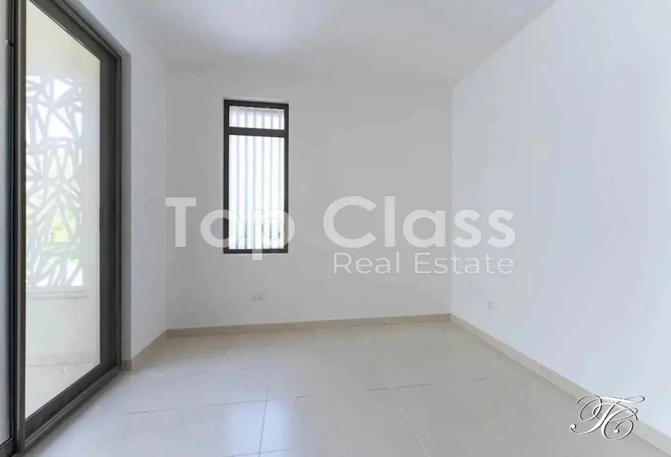 Park-Facing Type J Townhouse | 3BR + Maid + Study