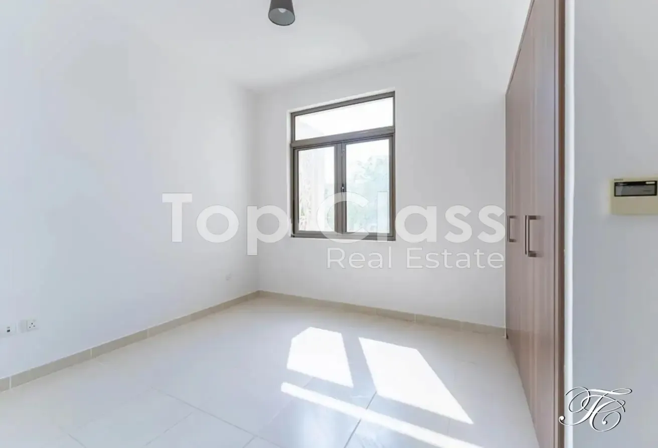 Park-Facing Type J Townhouse | 3BR + Maid + Study