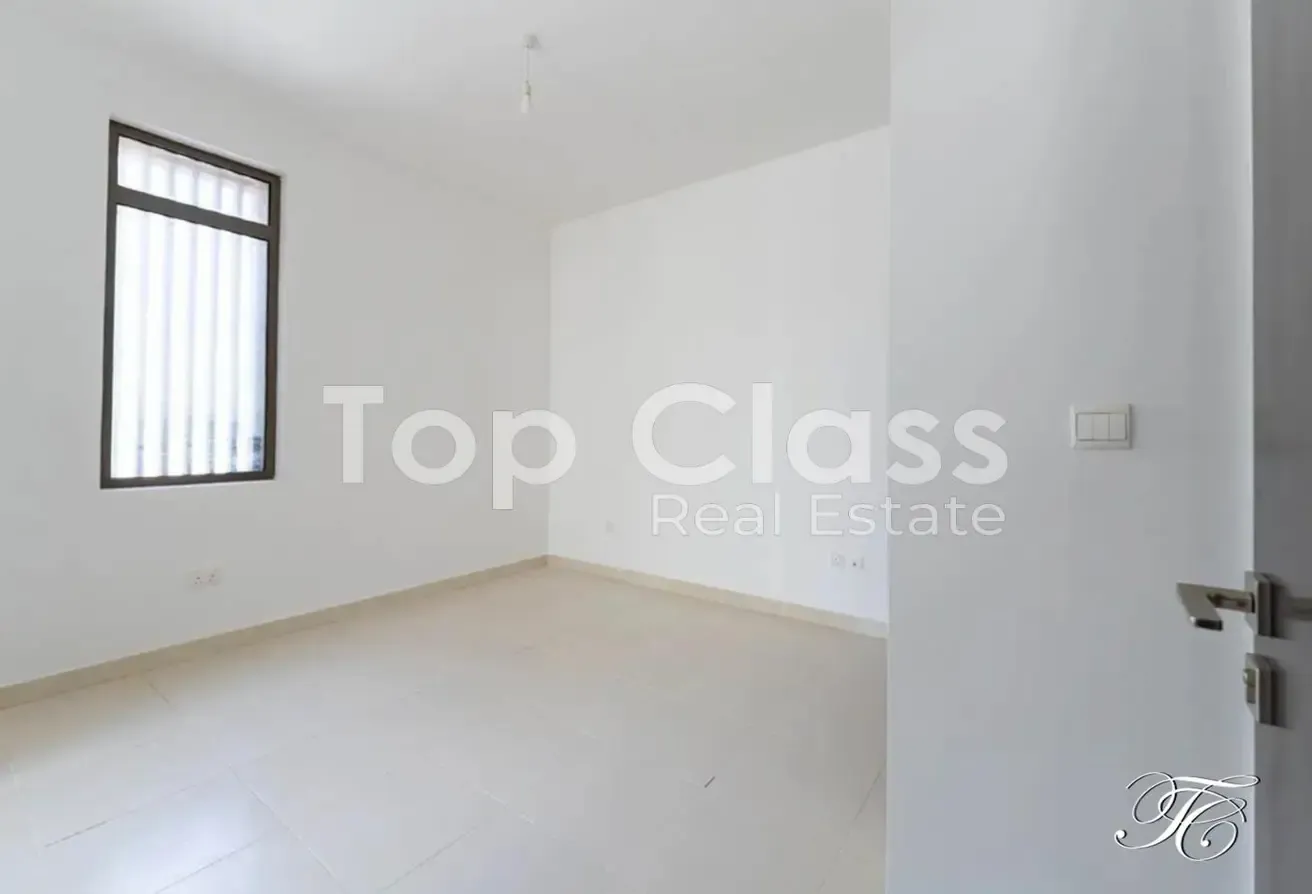 Park-Facing Type J Townhouse | 3BR + Maid + Study