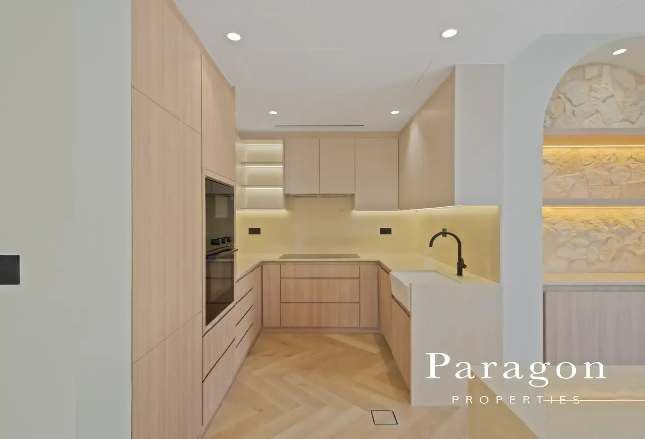 Beautifully Renovated | Pvt Pool | Vacant