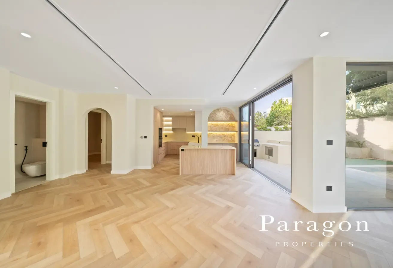 Beautifully Renovated | Pvt Pool | Vacant