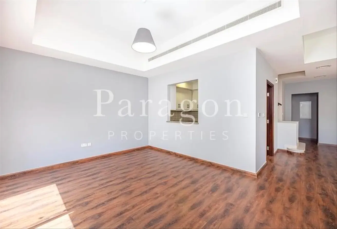 Vacant | Type 2E | Great Location