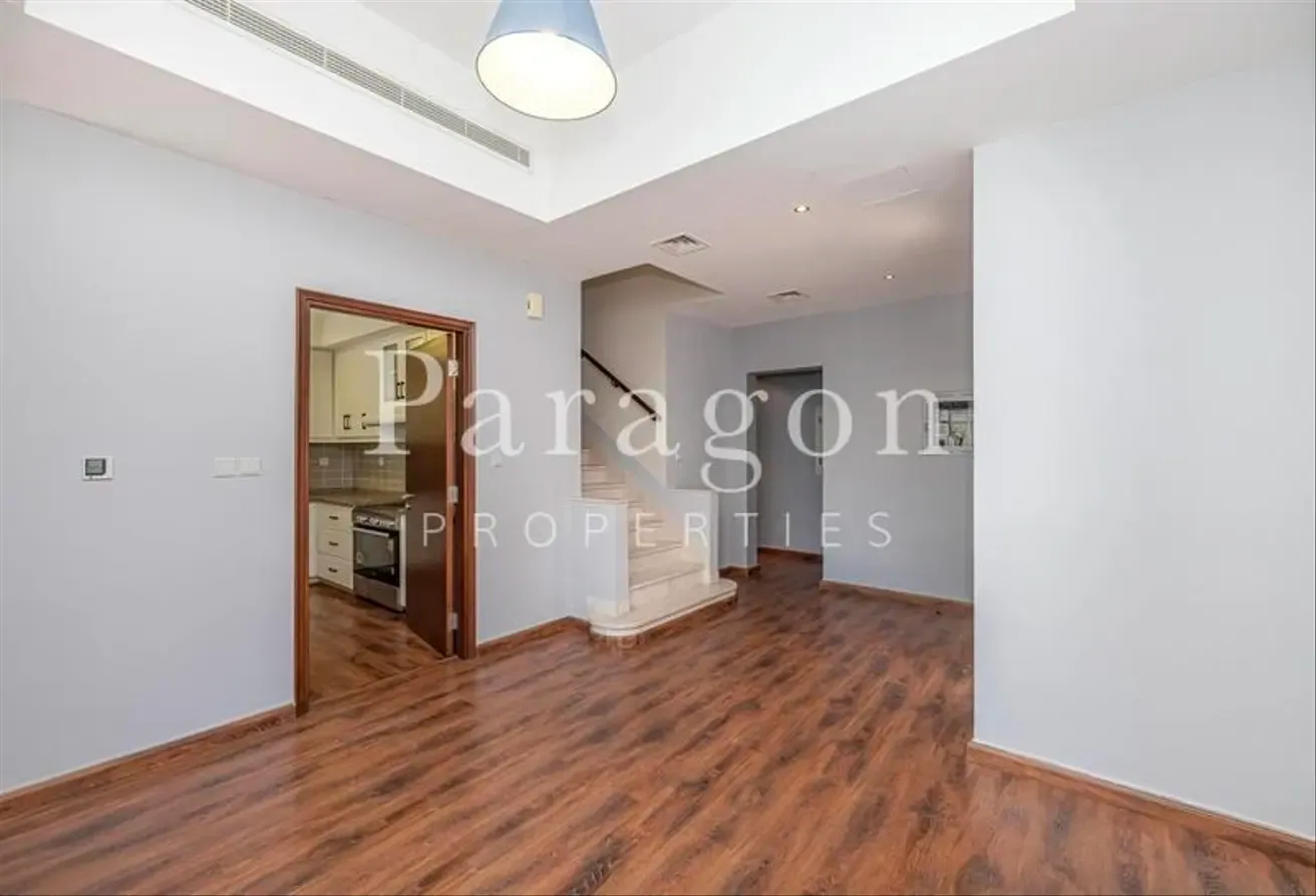 Vacant | Type 2E | Great Location