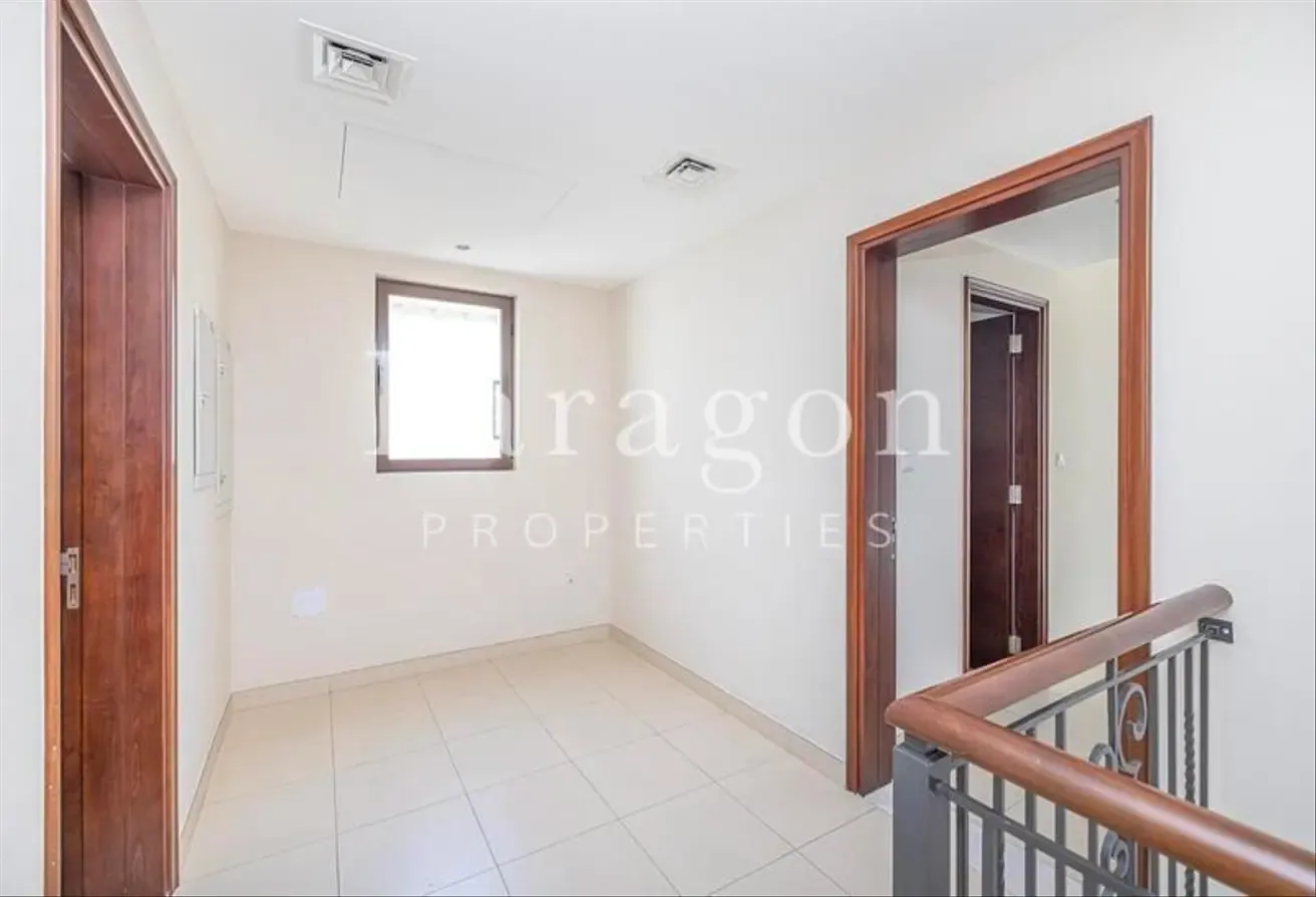 Vacant | Type 2E | Great Location