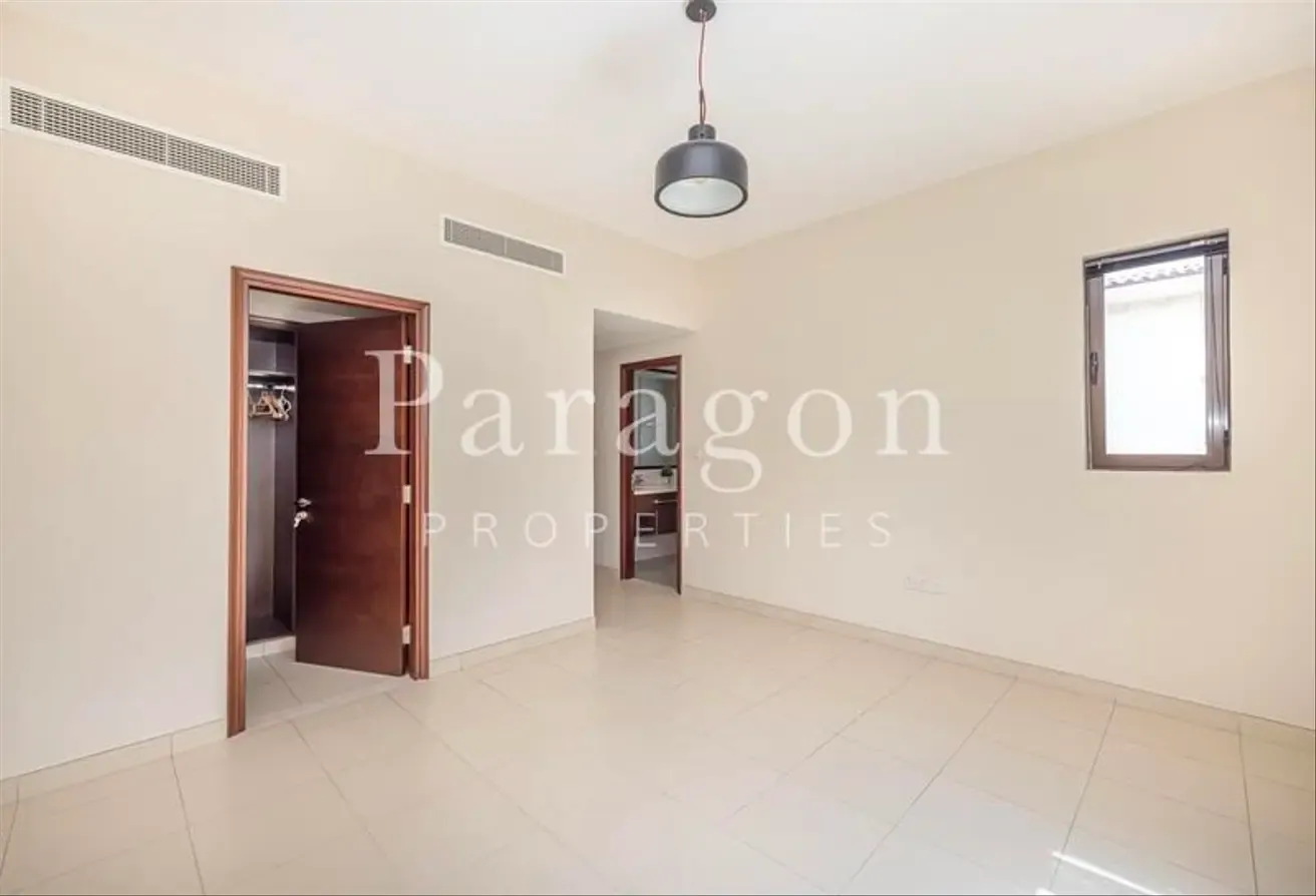 Vacant | Type 2E | Great Location
