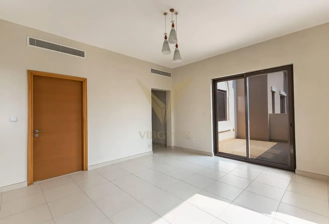 Corner Villa | Biggest Plot  | Vastu Compliant 3E