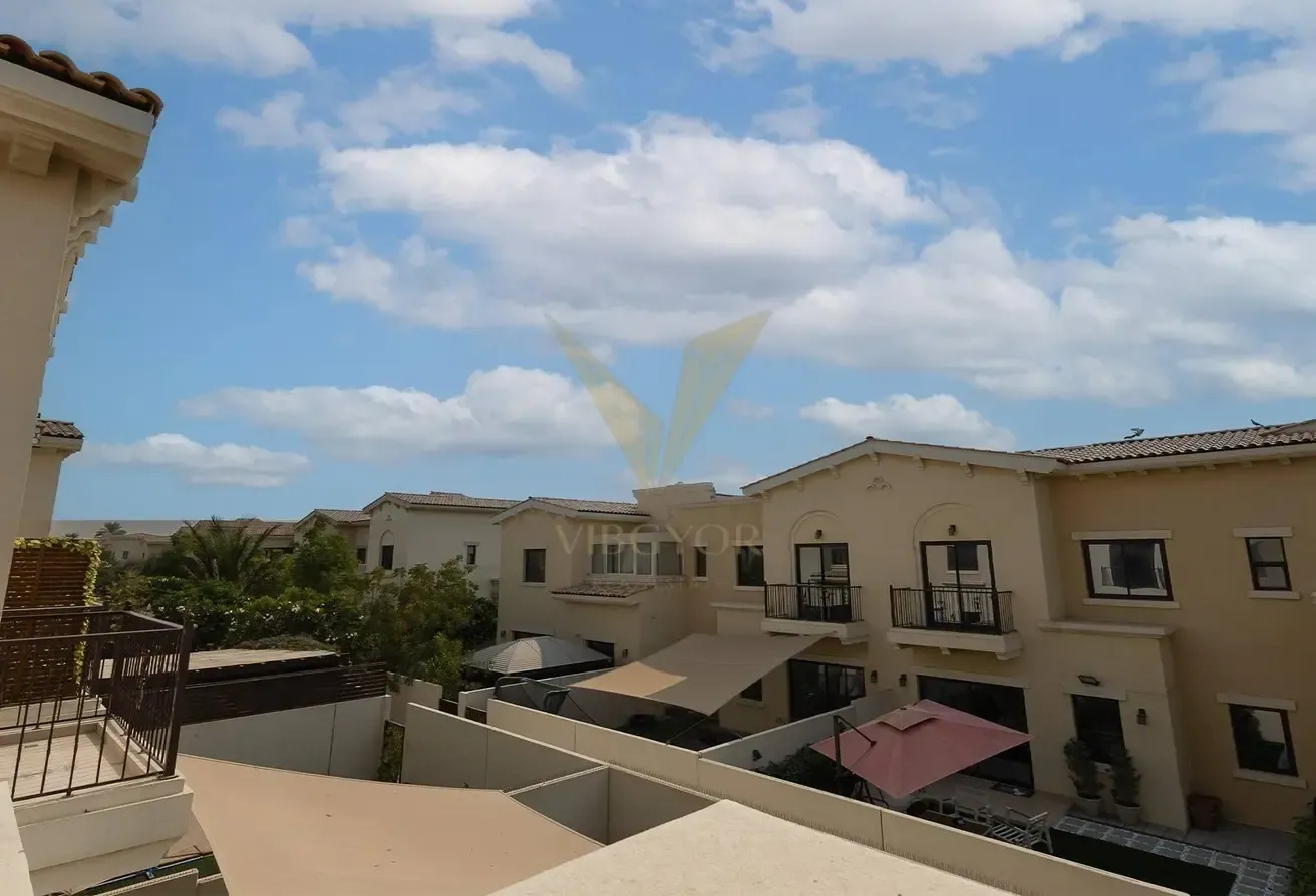 Corner Villa | Biggest Plot  | Vastu Compliant 3E