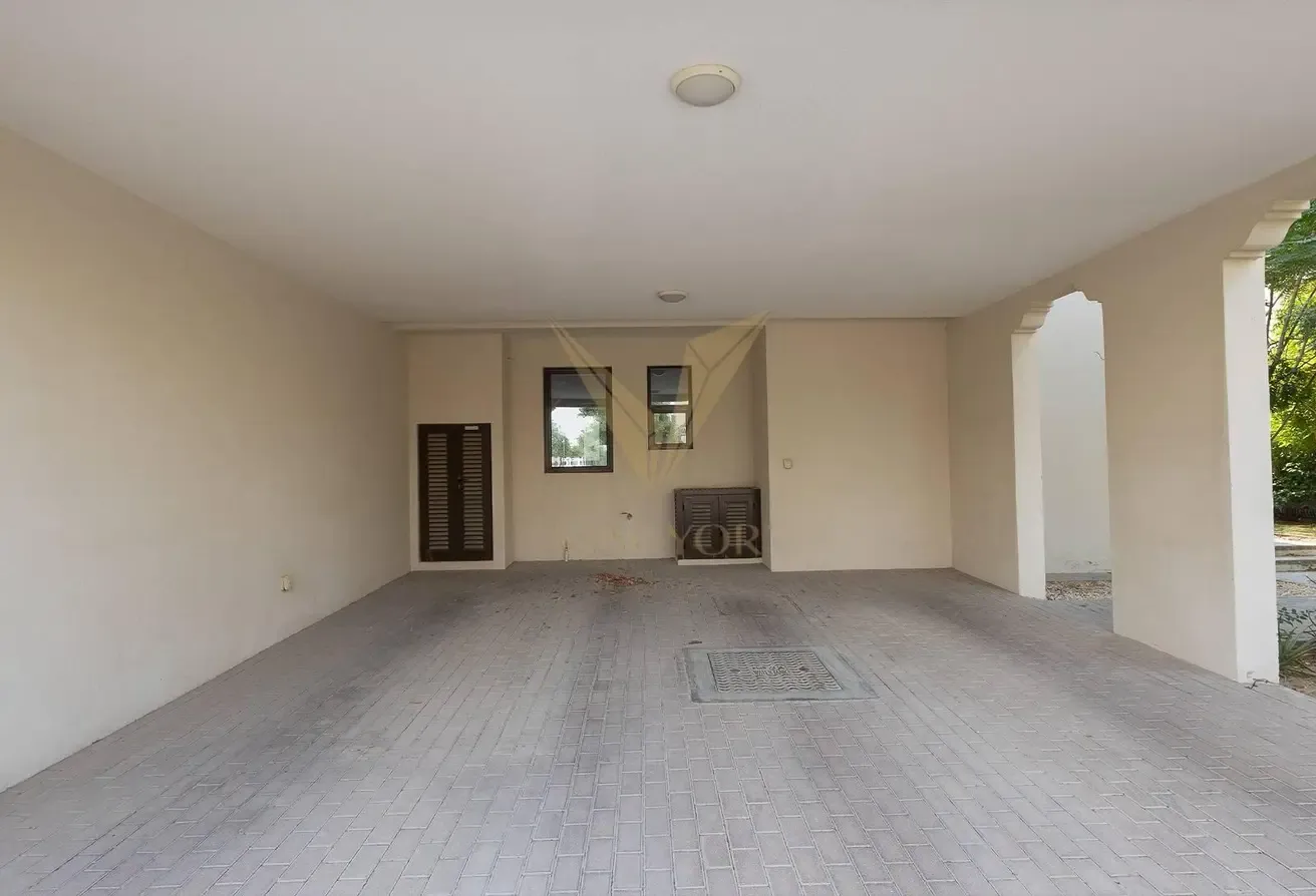 Corner Villa | Biggest Plot  | Vastu Compliant 3E
