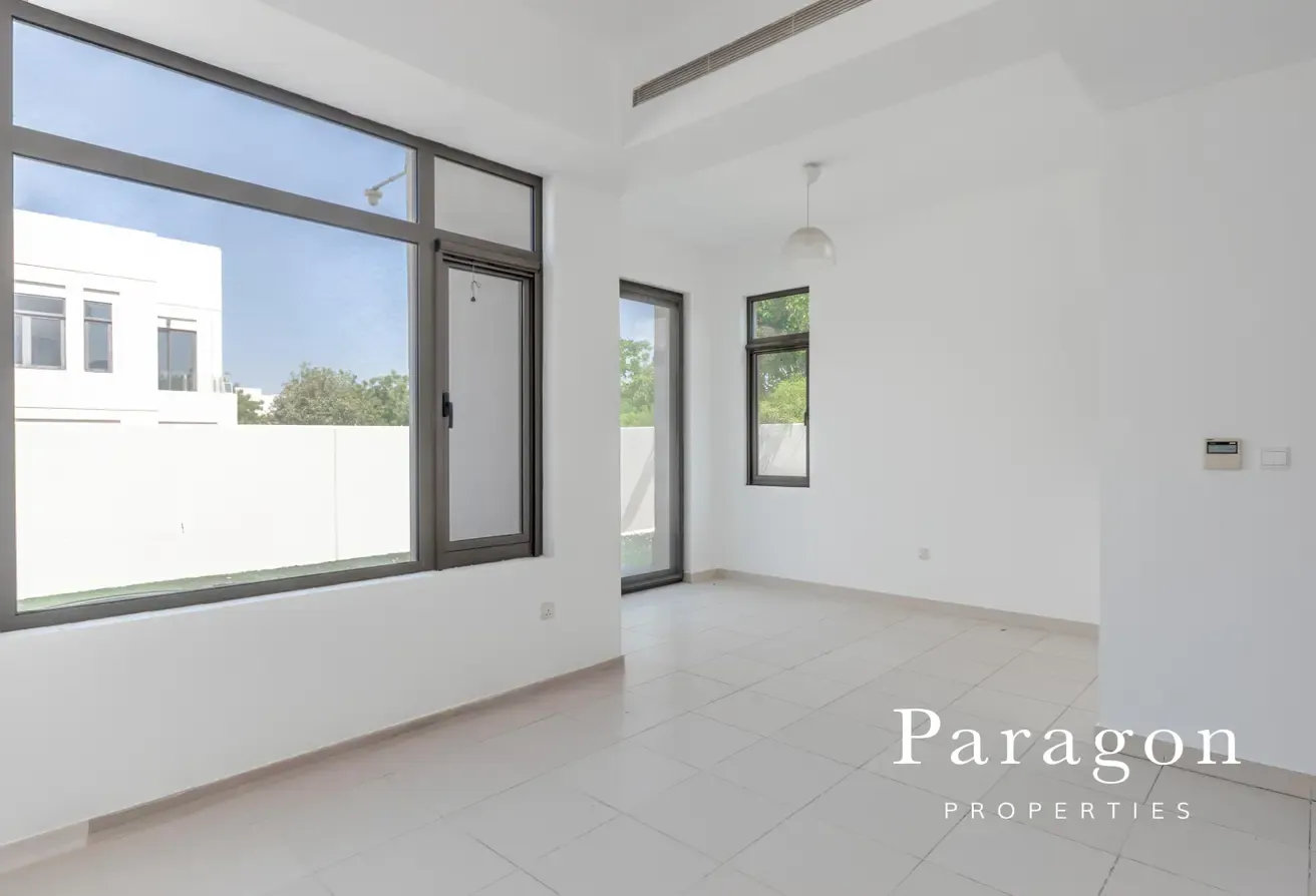 Pool & Park Backing | Must View | 3Bed + Study