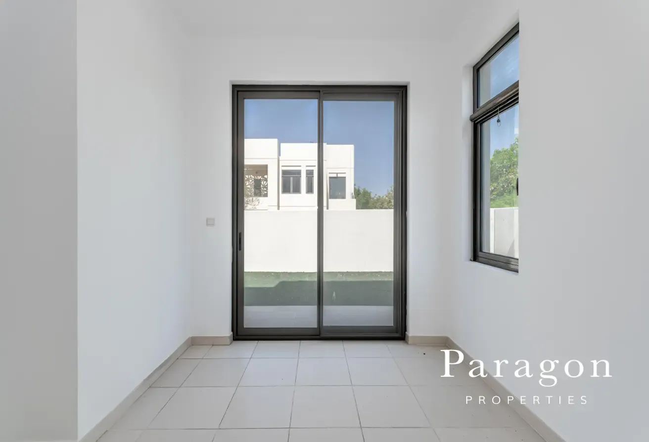 Pool & Park Backing | Must View | 3Bed + Study