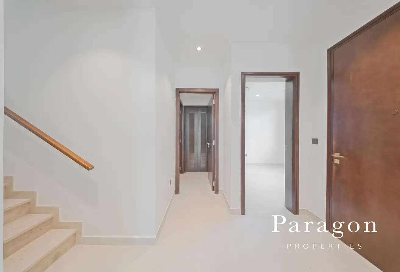 Renovated | Large Corner Unit | Vacant
