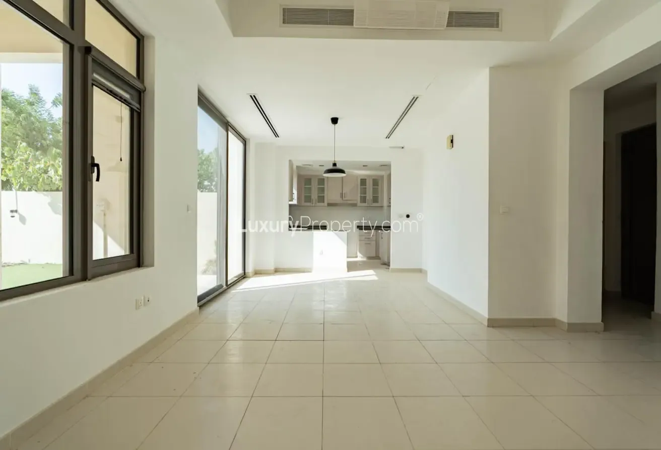 Single Row | Spacious | Vacant on Transfer