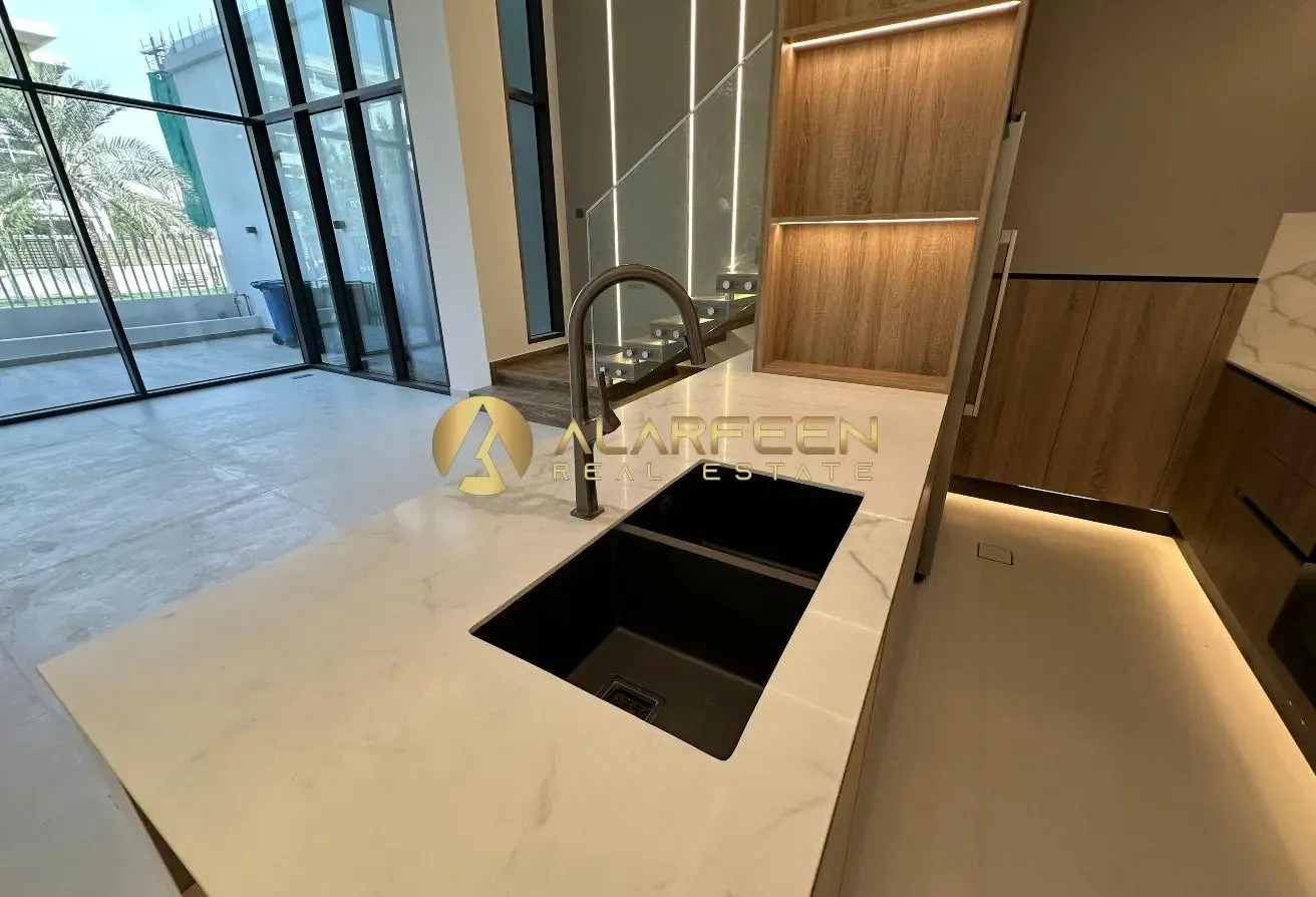 Modern 4BR Villa | La Perla Homes 12 |