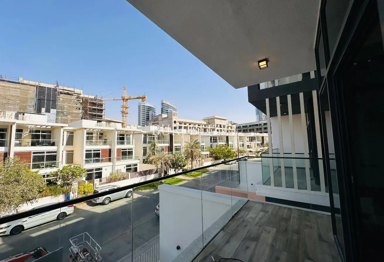 Prime Investment | 4BHK+Maid | Private Elevator
