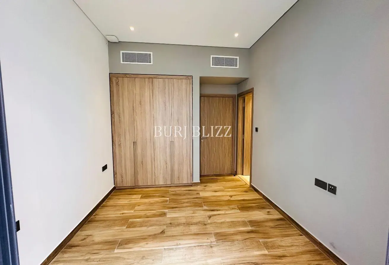 Prime Investment | 4BHK+Maid | Private Elevator