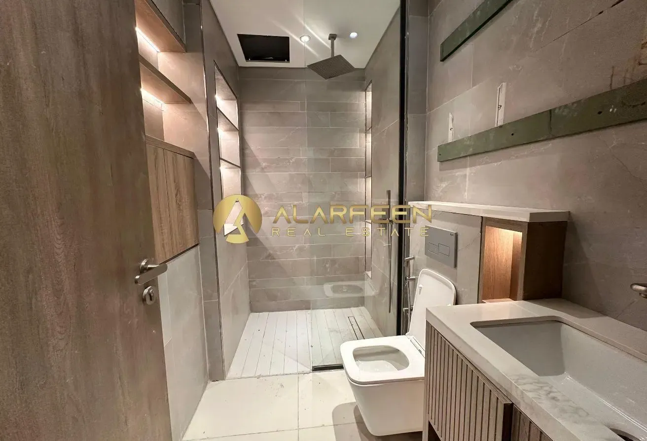 Investor Deal | Luxurious Villa | 4BR+Maidroom