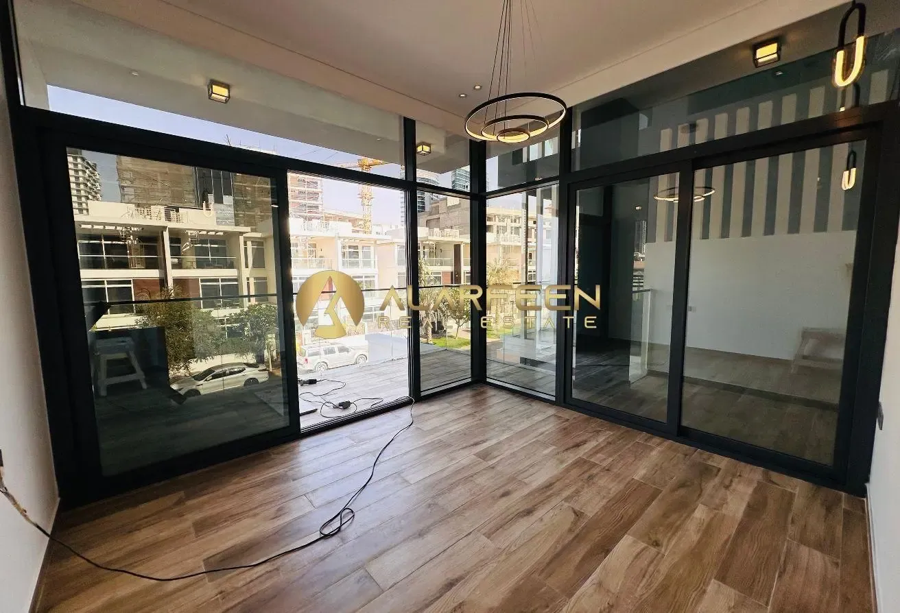Investor Deal | Luxurious Villa | 4BR+Maidroom