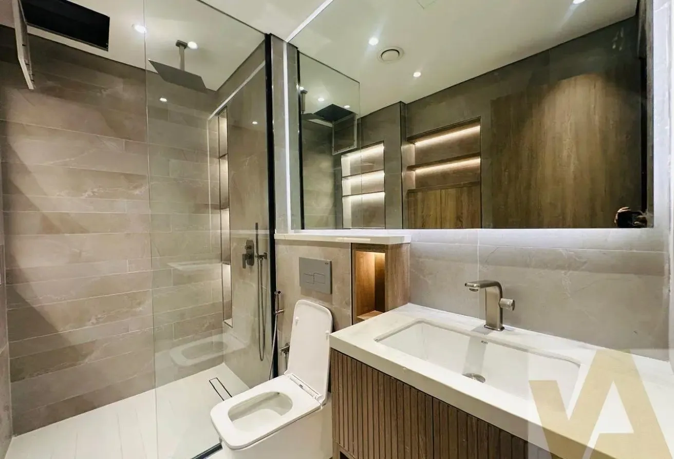 Amazing | Private Elivator | With pool