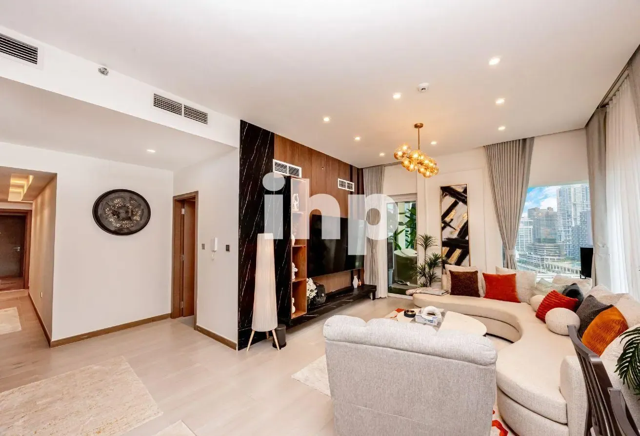 Stylish full Canal-View | Modern Upgrades |Vacant