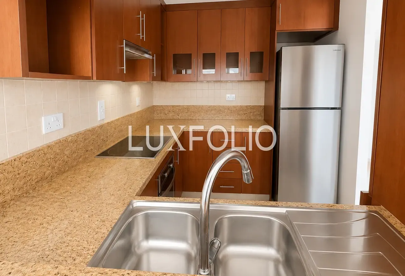 1 Bed | Golf and Lake views | Vacant now