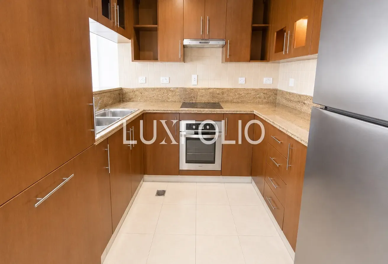 1 Bed | Golf and Lake views | Vacant now