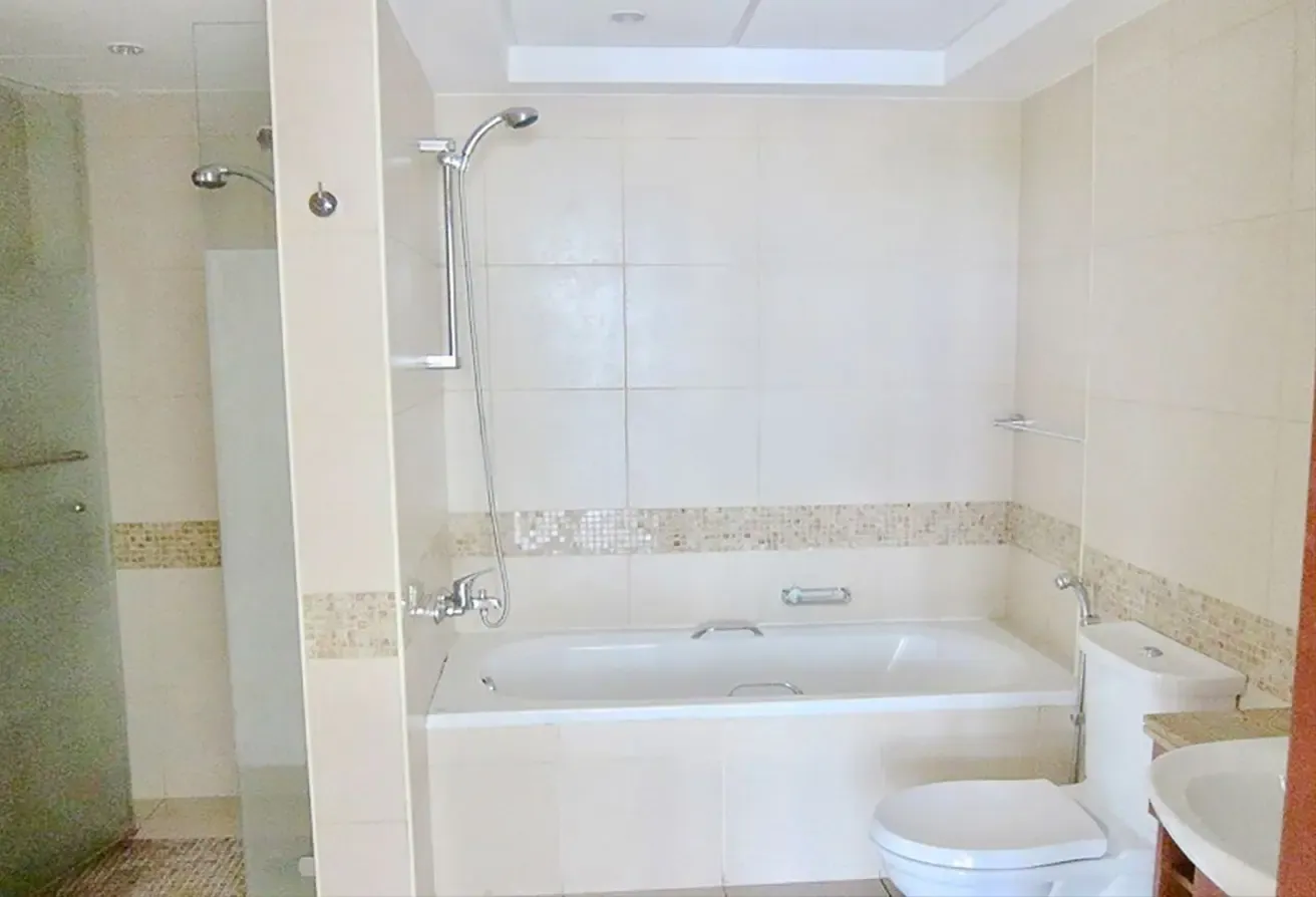 Partial Golf View | Bright Residence | Best Deal