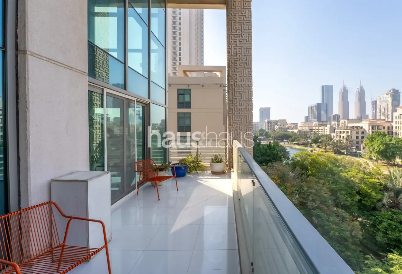 Corner Duplex| Fully Upgraded| Golf and Canal View