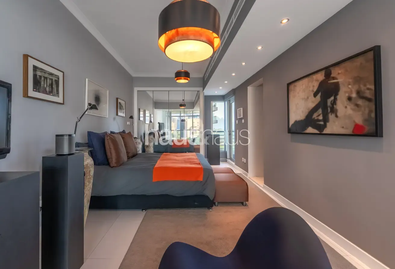 Corner Duplex| Fully Upgraded| Golf and Canal View