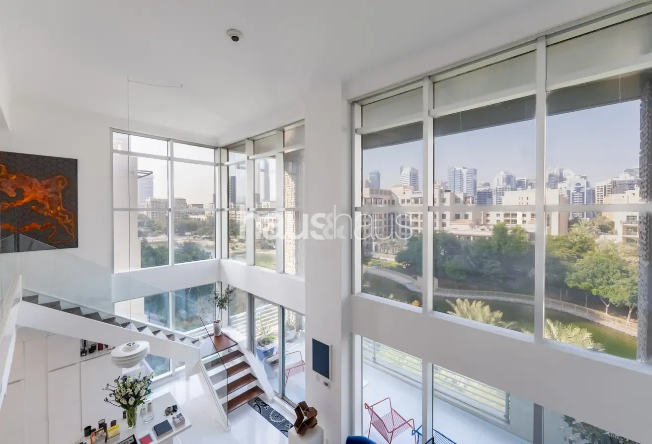 Corner Duplex| Fully Upgraded| Golf and Canal View