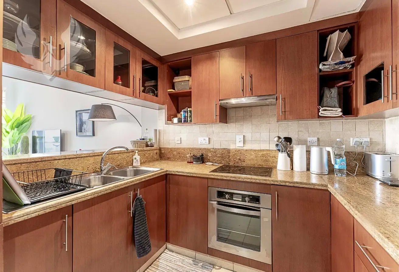 Vacant | High Floor | Golf and Pool View