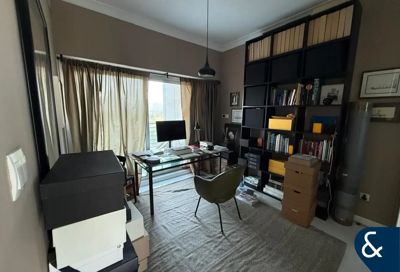 Upgraded | Two Room | Canal Views | Duplex
