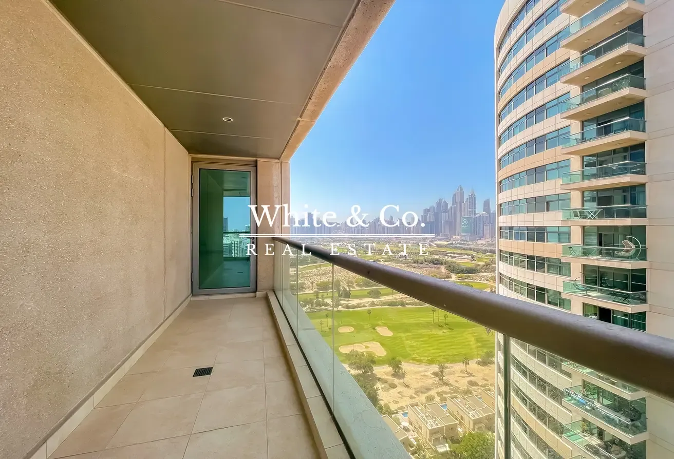 Golf & Lake View | Tenanted | High Floor