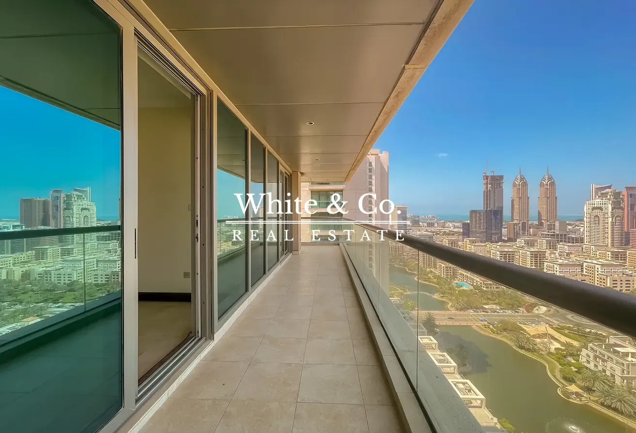 Golf & Lake View | Tenanted | High Floor
