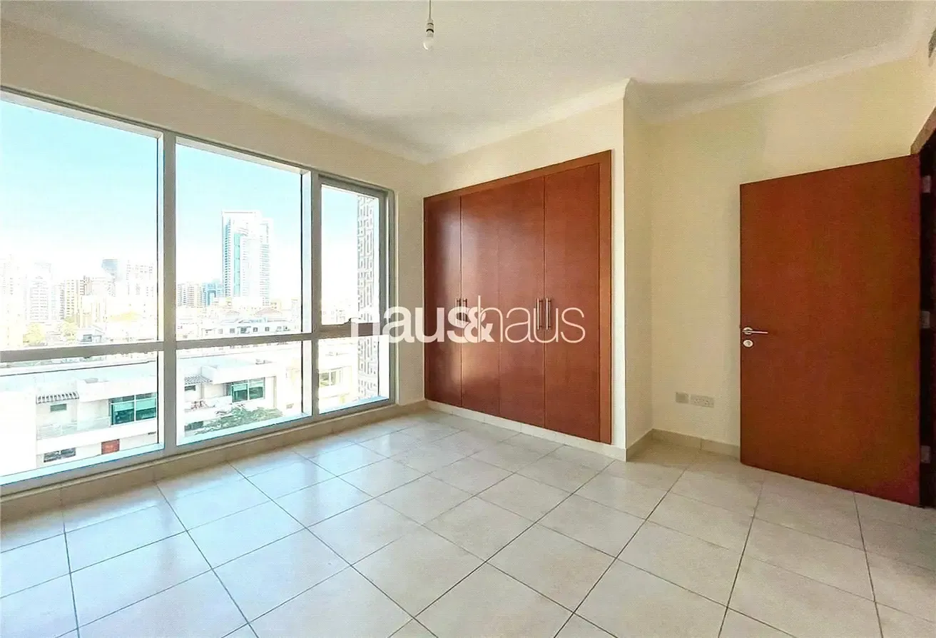 Vacant Now | Cash Owned | Mid Floor