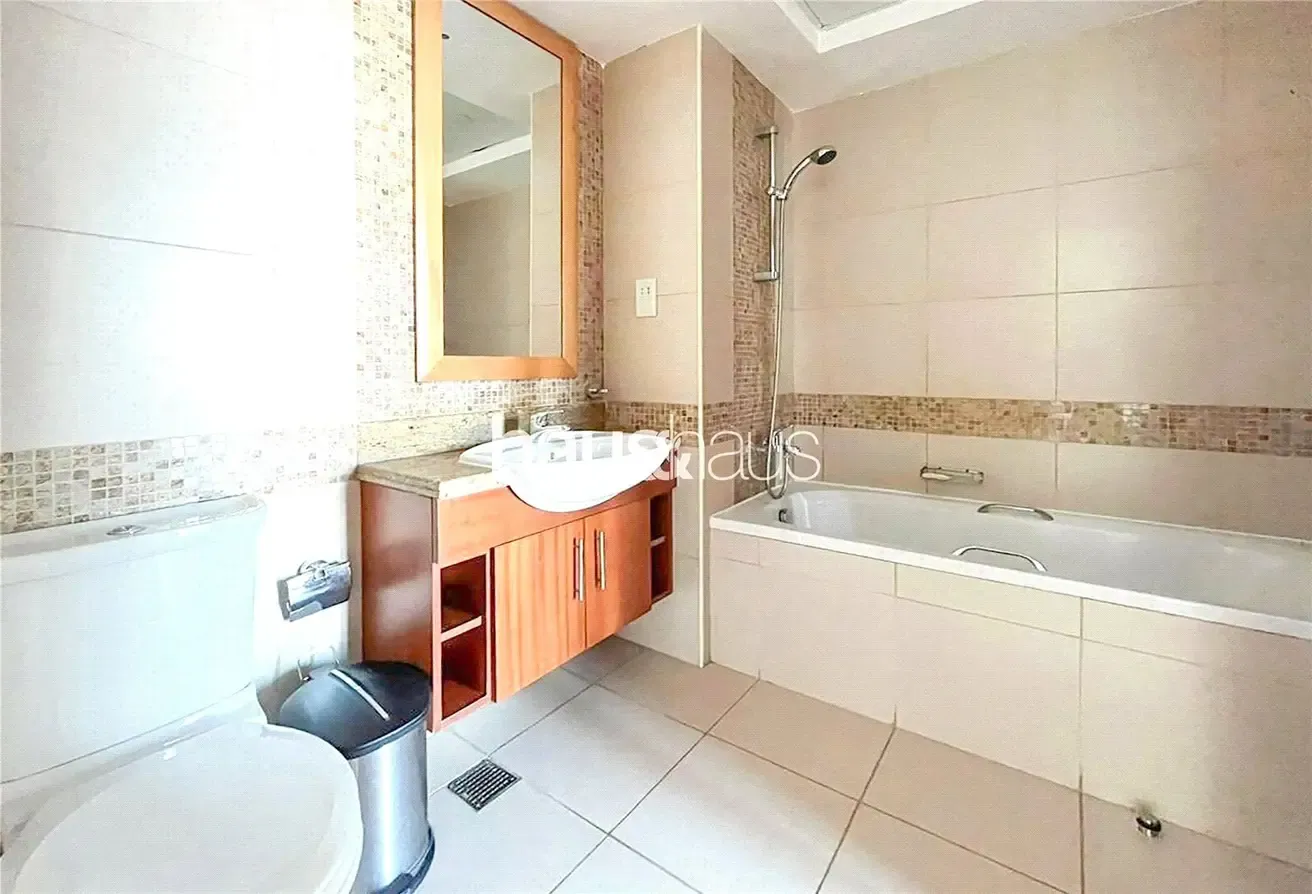 Vacant Now | Cash Owned | Mid Floor