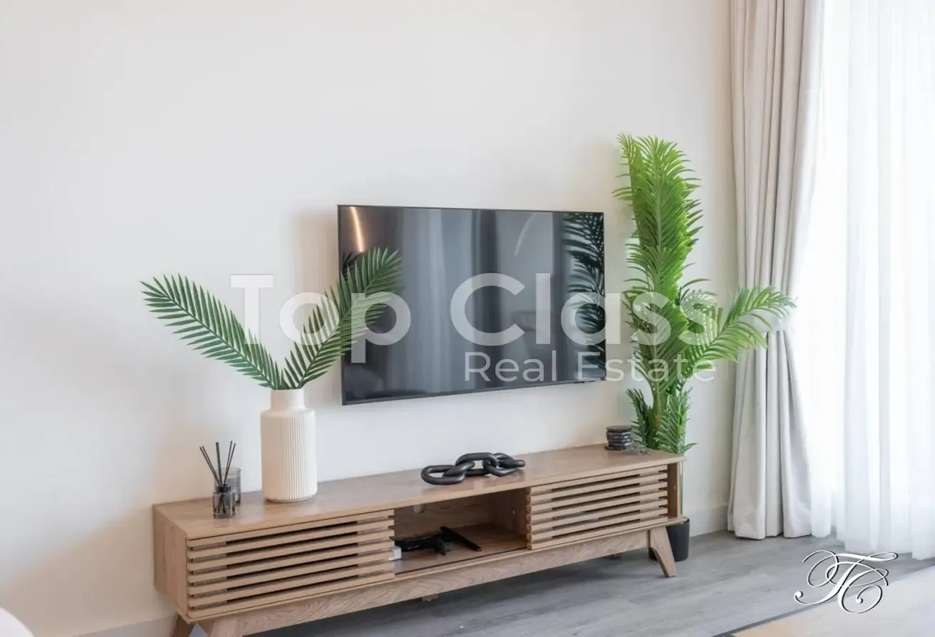 Fully Upgraded | Furnished | Canal View