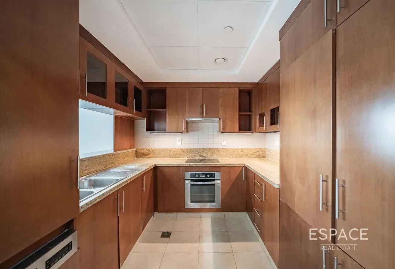 High Floor | Golf Course Views | Vacant Now | Huge